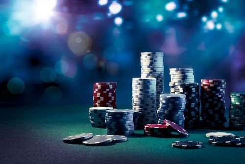 Philippine player reviewing live betting odds on taya666 sports betting section mobile view
